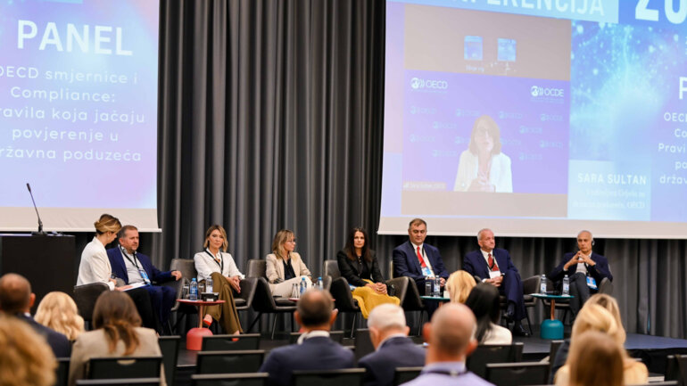 Vinka Ilak na panelu "OECD smjernice i Compliance: Pravila koja jačaju povjerenje u državna poduzeća"