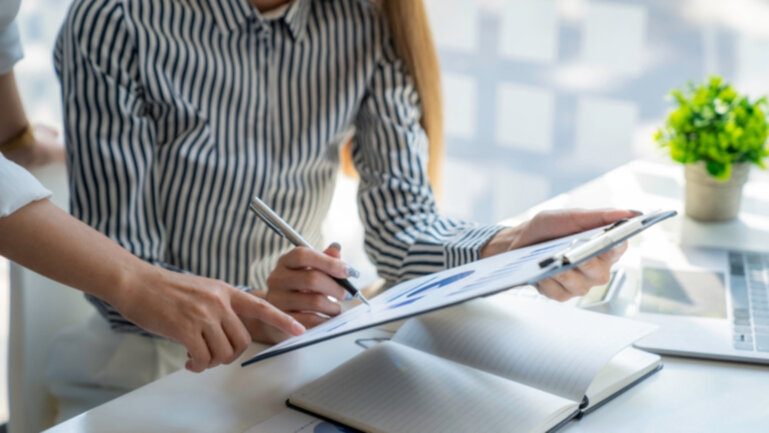 Broj ovrha na novčanim sredstvima poslovnih subjekata i potrošača 30.9.2025.