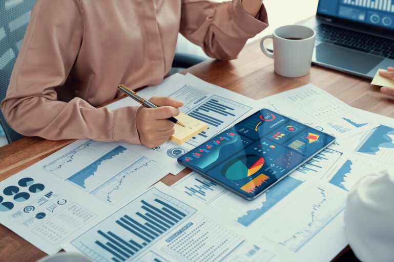 Broj ovrha na novčanim sredstvima poslovnih subjekata i potrošača 31. listopada 2025.